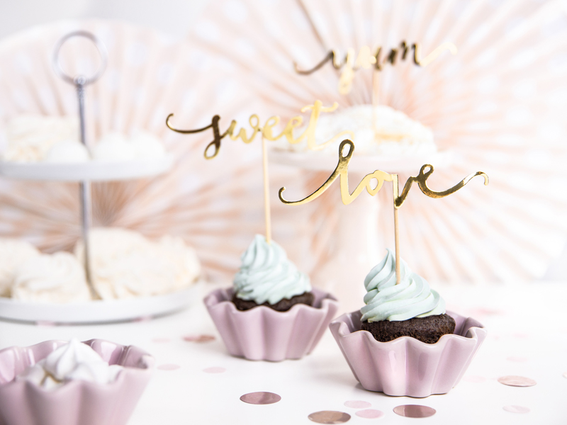 partydeco-banner-926 cupcakes