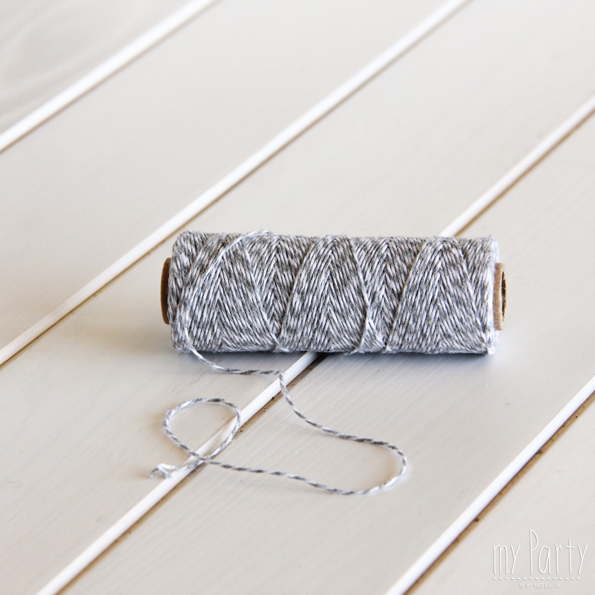 BakerTwine-Cordel-Decoración-200102 Rollo baker's twine gris
